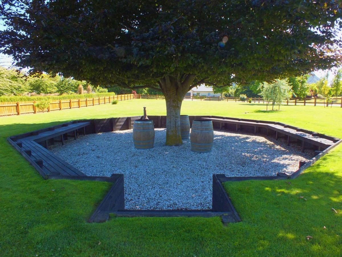 Copper Beech Wanaka - Luxury Accommodation Bagian luar foto