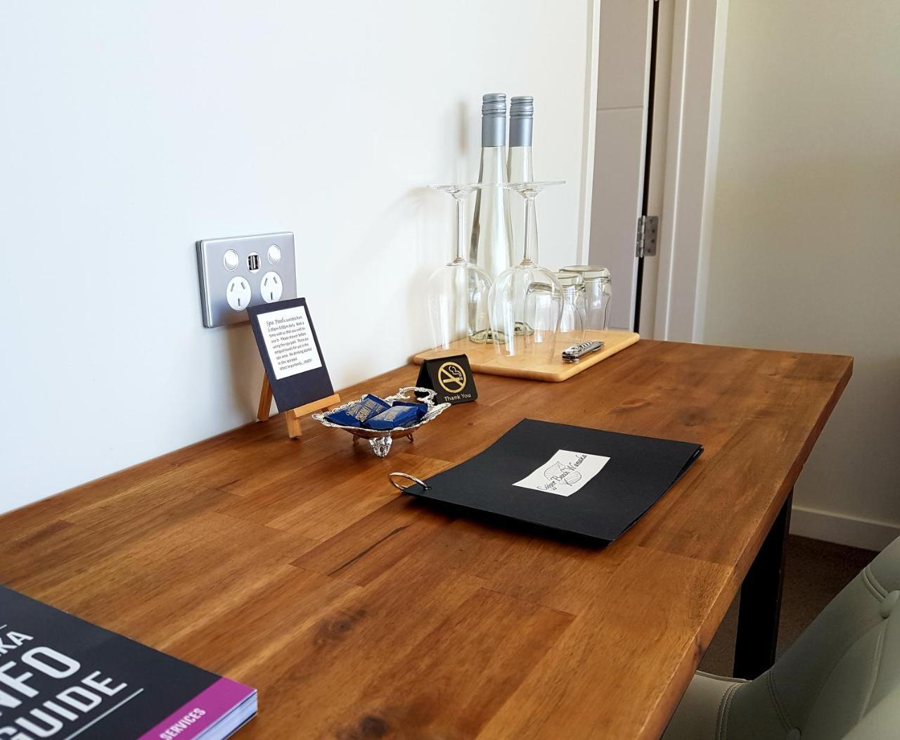 Copper Beech Wanaka - Luxury Accommodation Bagian luar foto